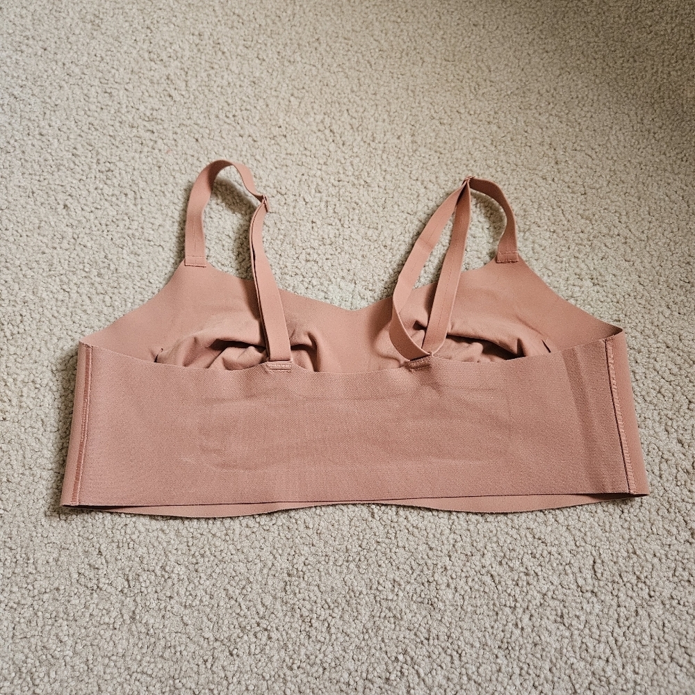 Athleta Ritual Adjustable Bra 3X - Picture 3 of 8
